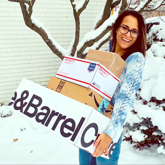 *ANNA* Posh Ambassador - Picture 1 of 1